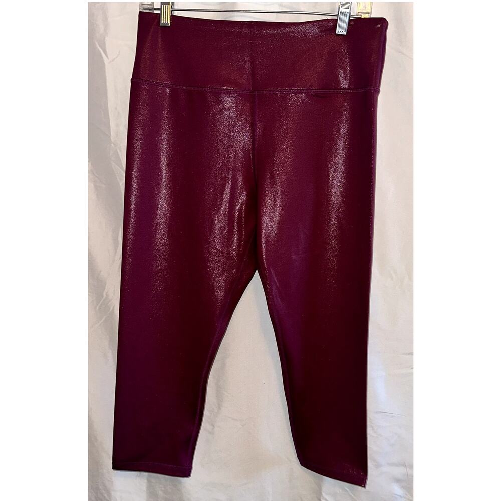 Zyia Women's Size 14-16 Metallic Cranberry Light n Tight Cropped Leggings NWOT